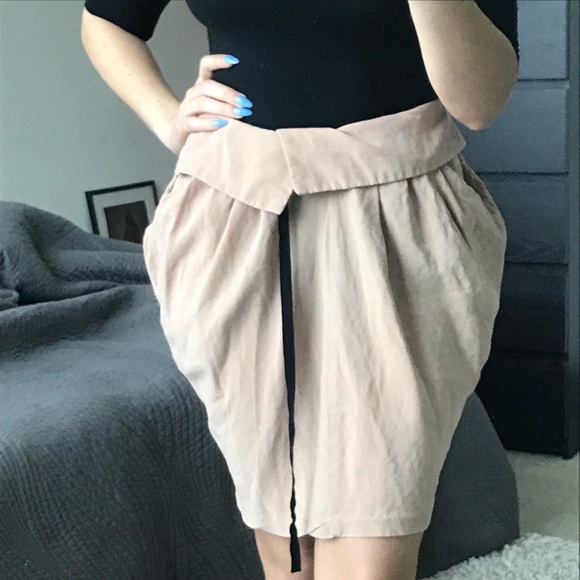 H&M GORGEOUS rose pink tulip skirt 🌹 - Picture 2 of 8